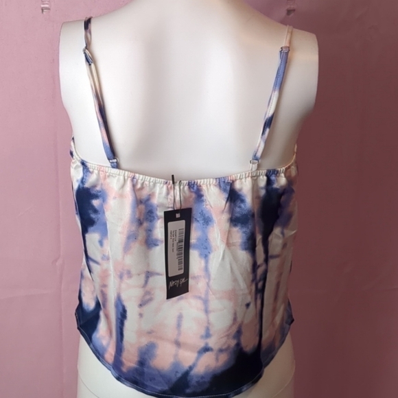 Nasty Gal Right On Tie Dye Cowl Neck Satin Crop Top size 4 - Picture 2 of 5